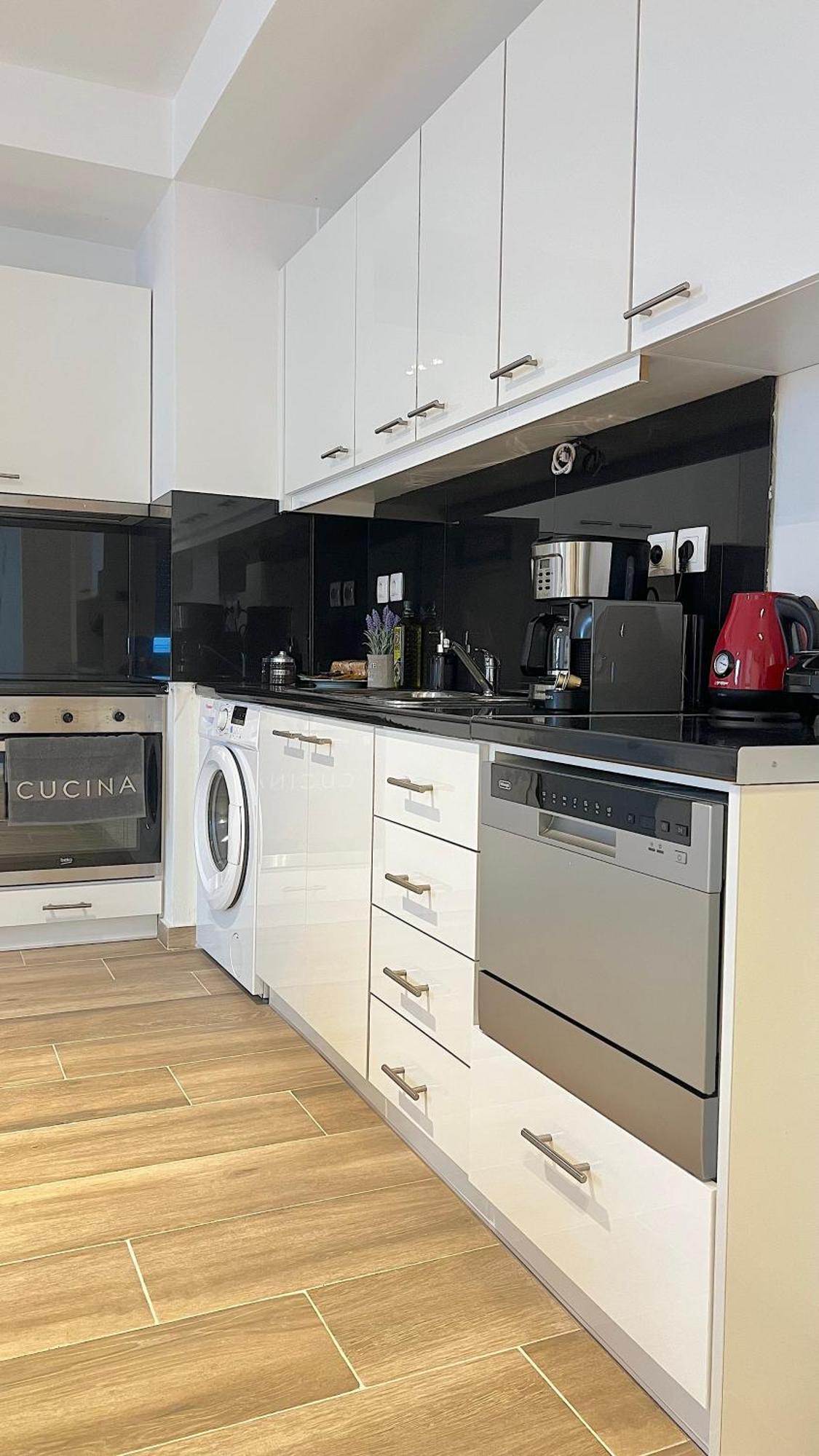 Pentelis Cozy Apt In Paleo Faliro 아테네 외부 사진